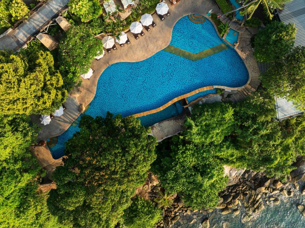 פנווימן קופנגן (Panviman Resort Koh Phangan)