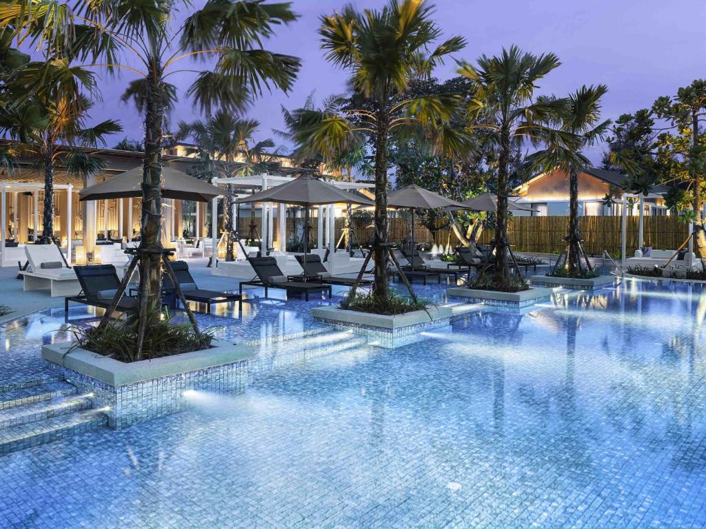 פולמן קאולק (Pullman Khao Lak Resort)