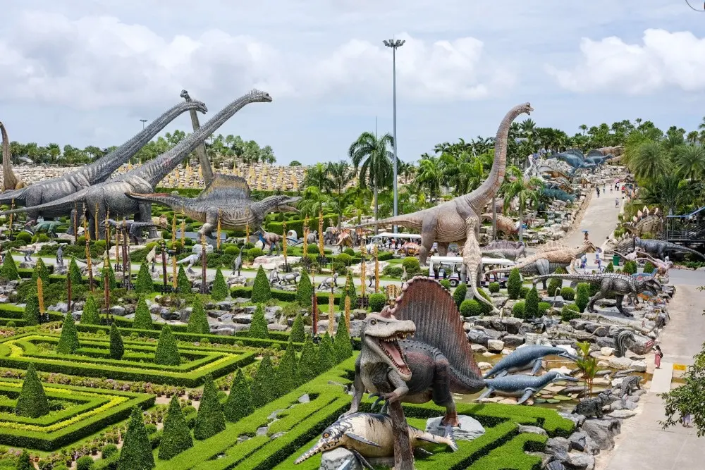 הגנים הבוטניים נונג נוץ’ (Nong Nooch Tropical Garden)