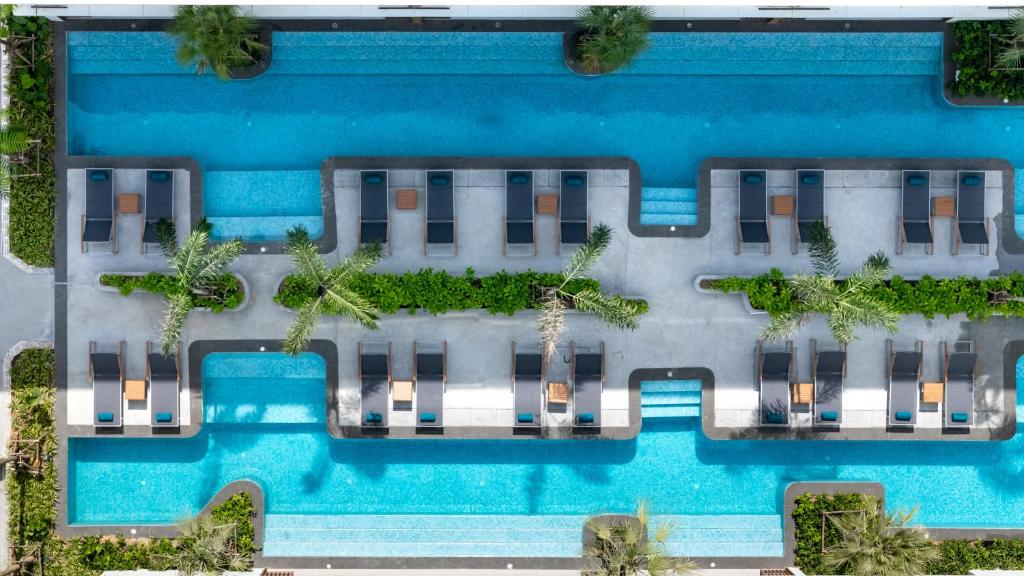 קורה ביץ’ ריזורט (Kora Beach Resort Phuket)