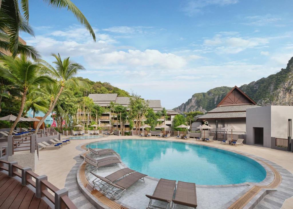 הולידיי אין ריזורט קראבי (Holiday Inn Resort Krabi Ao Nang Beach)