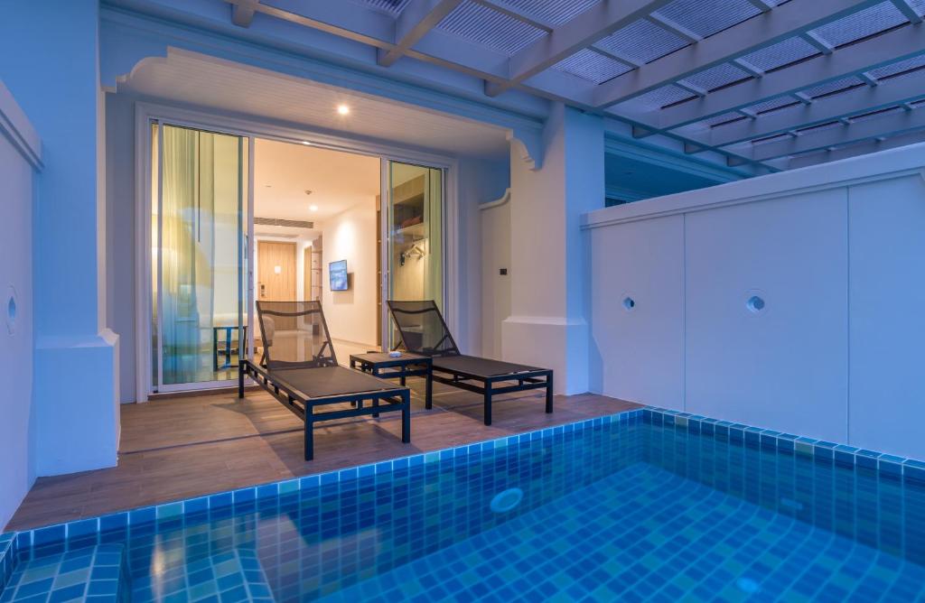 סנטרה או נאנג ביץ' ריזורט - (Centara Ao Nang Beach Resort & Spa Krabi)