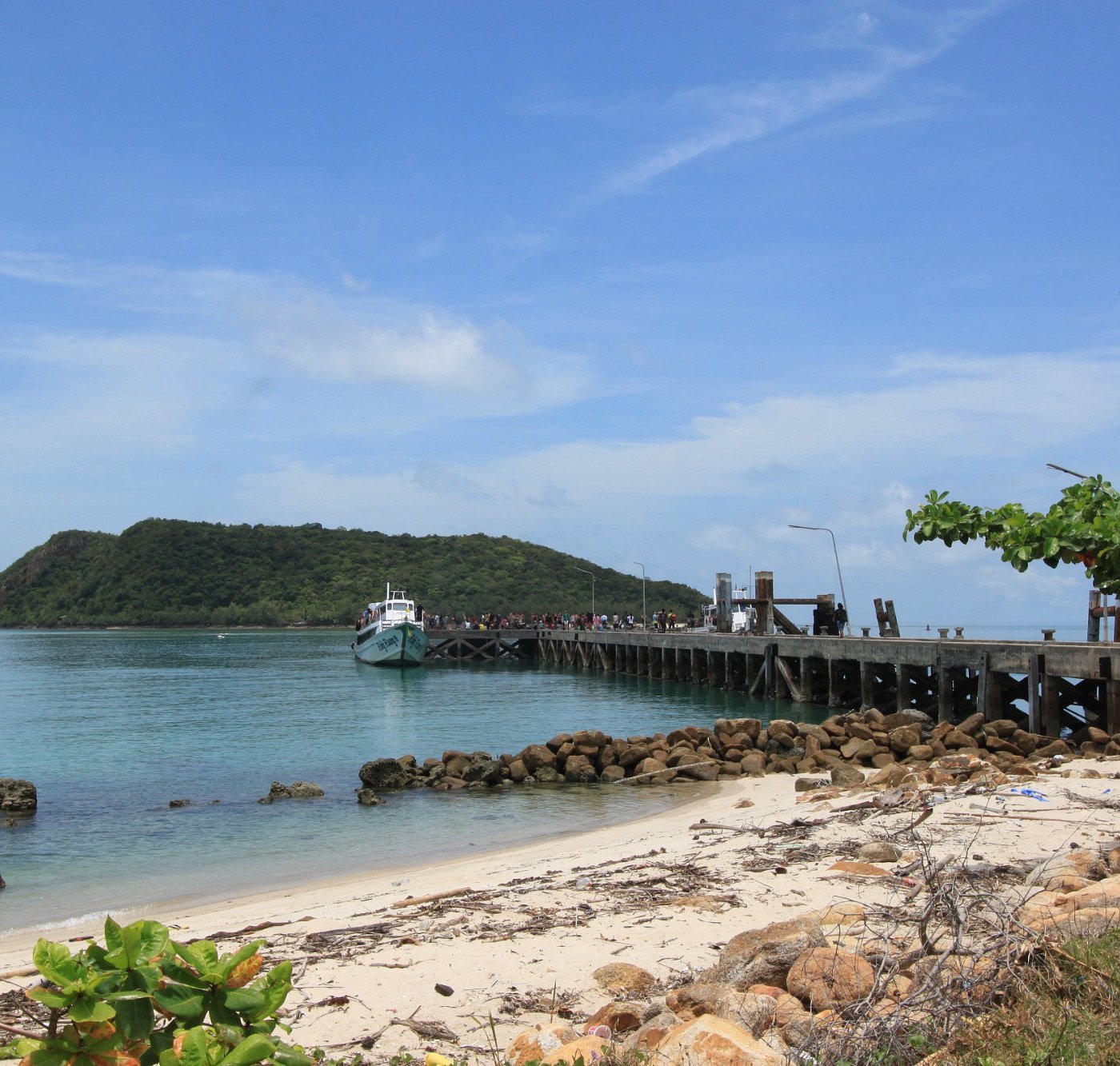 חוף טונג סאלה בקופנגן (Thong Sala Koh Phangan)