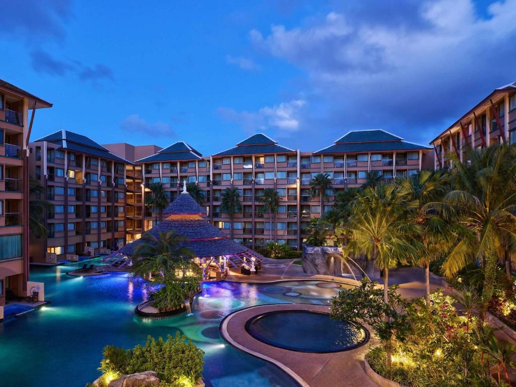 נובוטל פוקט וינטג' פארק ריזורט (Novotel Phuket Vintage Park Resort)