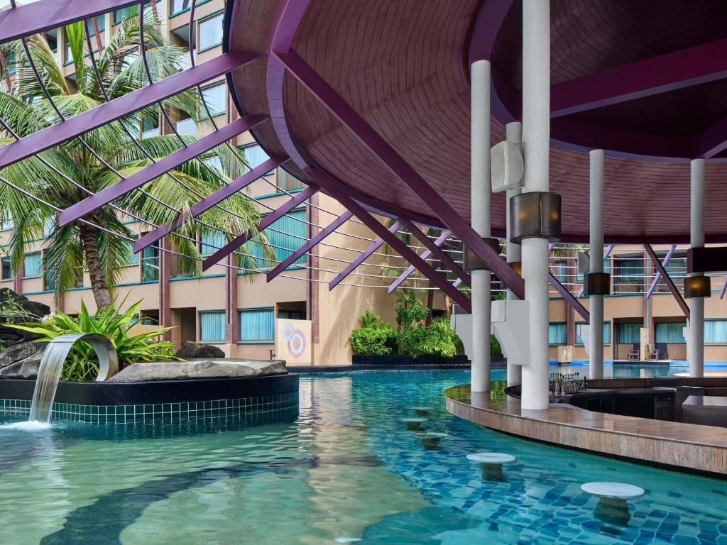 נובוטל פוקט וינטג' פארק ריזורט (Novotel Phuket Vintage Park Resort)