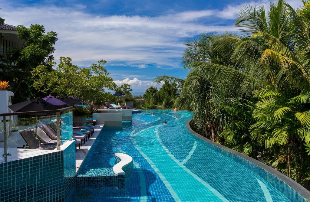 מנדרבה ריזורט אנד ספא (Mandarava Resort and Spa Karon Beach)