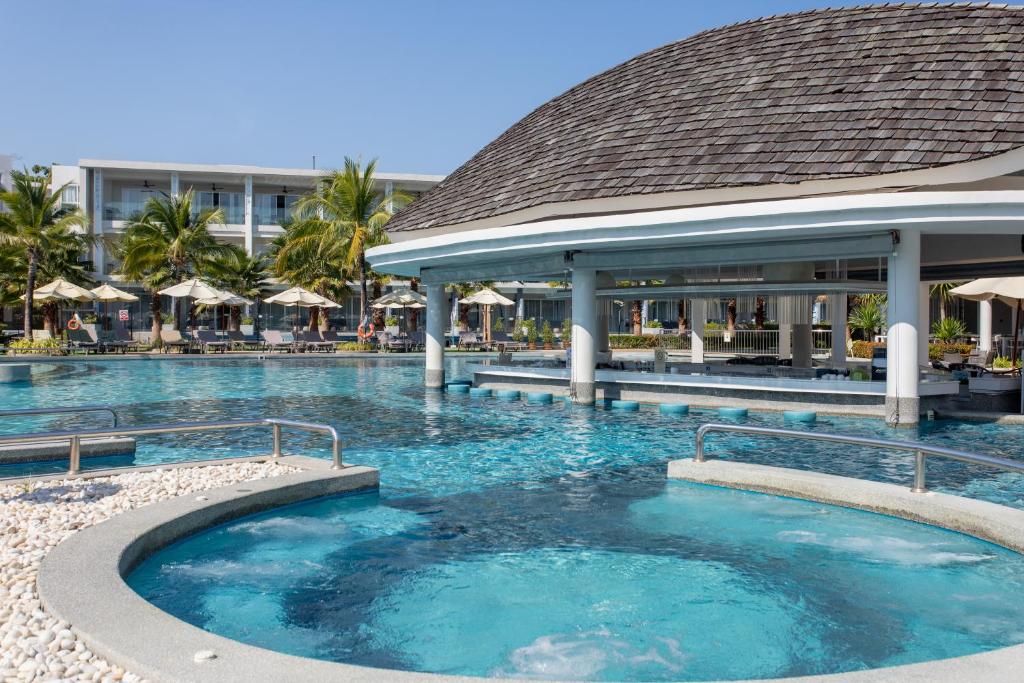 דה סנדס קאו לאק מבית קטאטאני (The Sands Khao Lak by Katathani)