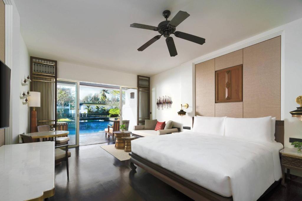 ג'יי דבליו מאריוט קאו לאק ריזורט אנד ספא (JW Marriott Khao Lak Resort & Spa)