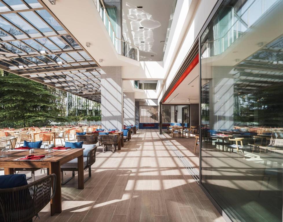 אוואני פלוס קאו לאק ריזורט (Avani+ Khao Lak Resort)