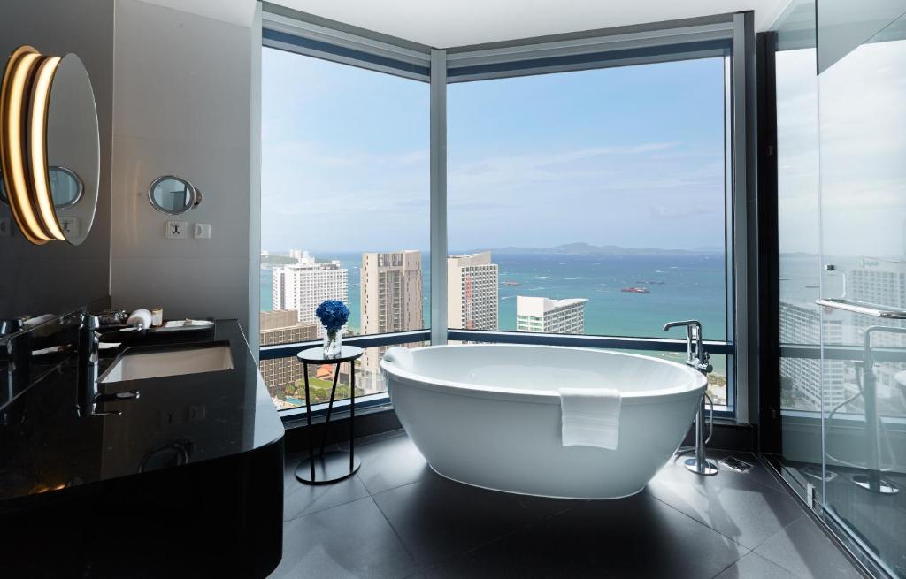 גרנדה סנטר פוינט פטאיה (Grande Centre Point Pattaya)