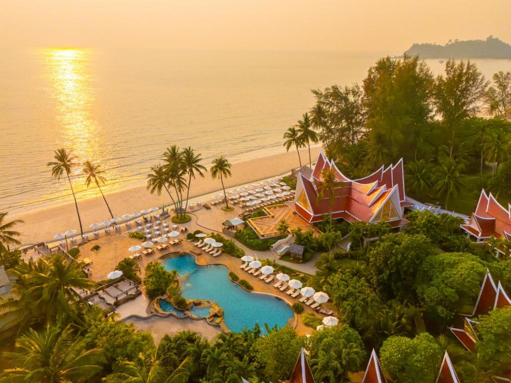 סנתייה טרי קו צ'אנג ריזורט (Santhiya Tree Koh Chang Resort)