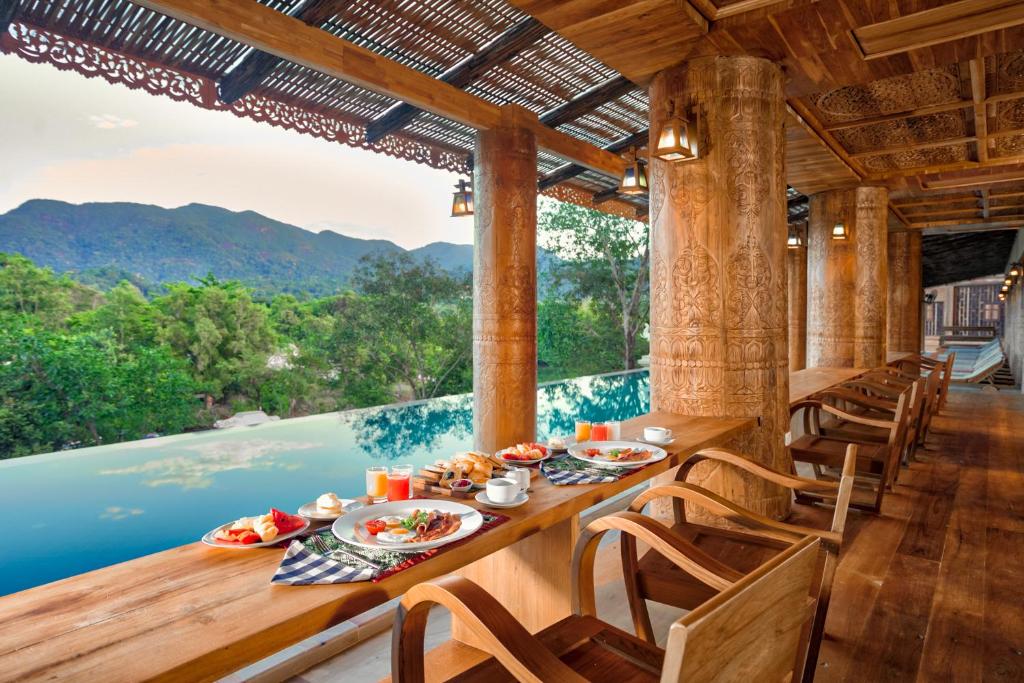 סנתייה טרי קו צ'אנג ריזורט (Santhiya Tree Koh Chang Resort)