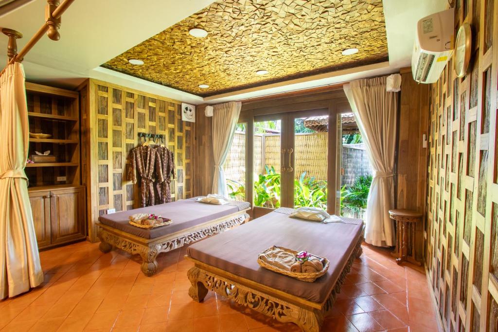 סנתייה טרי קו צ'אנג ריזורט (Santhiya Tree Koh Chang Resort)
