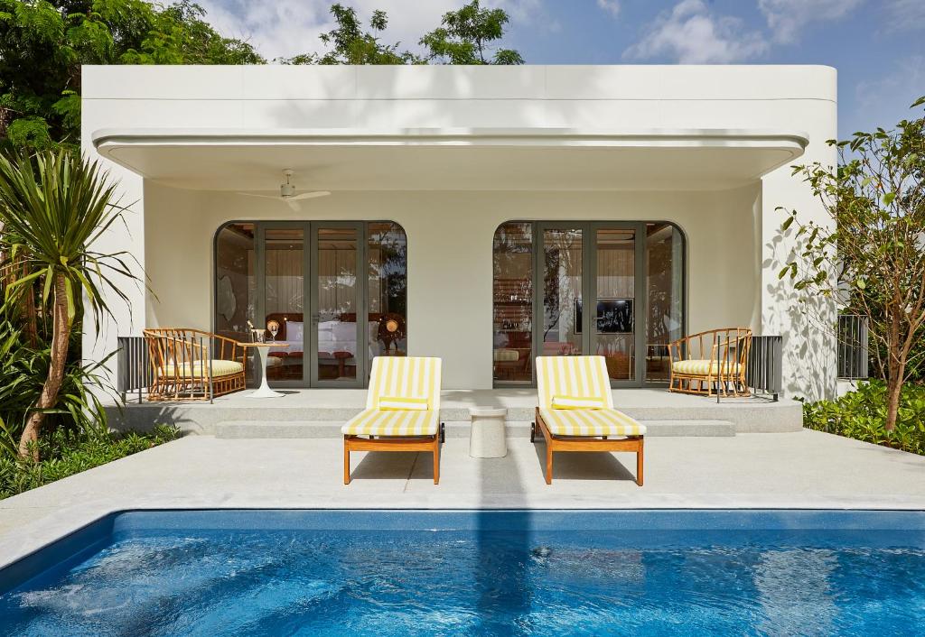 דה סטנדרט הואה הין (The Standard, Hua Hin)